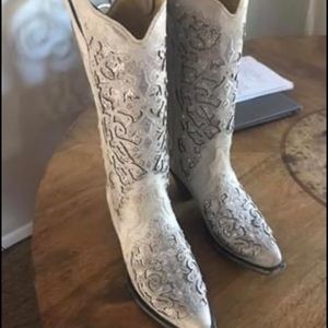 Corral white boots